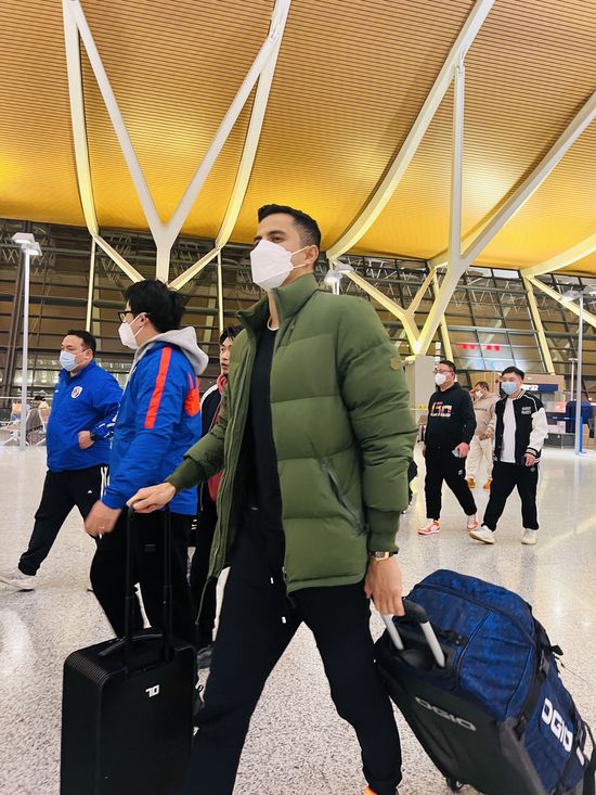 想到这，他心中害怕至极